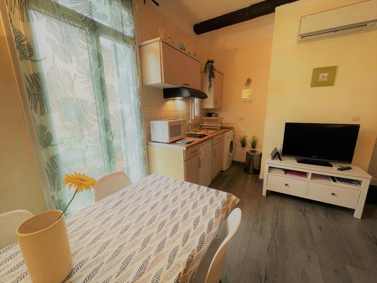 Les 12 Sables Apartment Le Lavandou Exterior photo